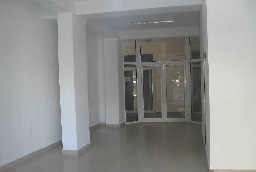 Дава се под наем Магазин в Бургас, Възраждане - 47 кв.м за 175 € - Снимка #1
