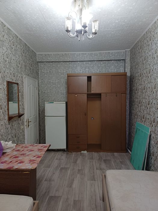 Сдам комнату  подселение 1- 2  парням ( ул Конституции 15 А