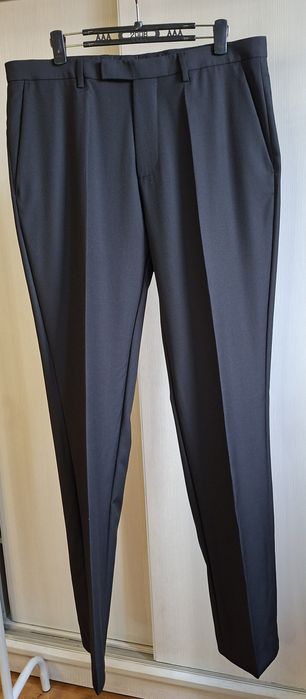 Оригинальные брюки от HugoBoss