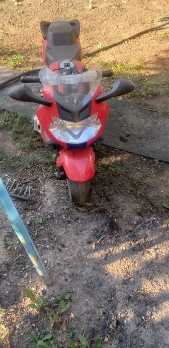 Продаю электроавтомабиль