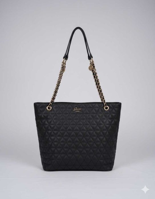 Дамска чанта - Guess