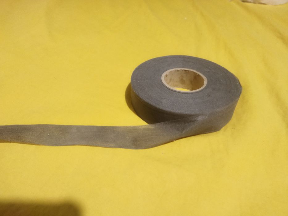 Шивашки материали - подлепващи тъкани и ленти  за колани