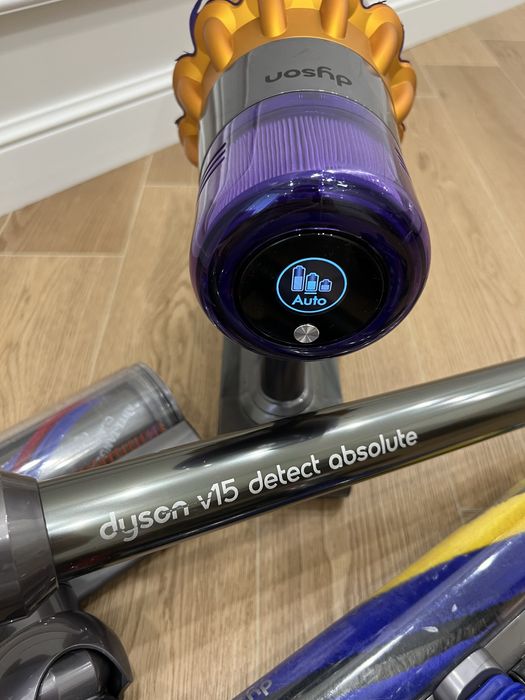 Пылесос Dyson V15 Detect Absolute