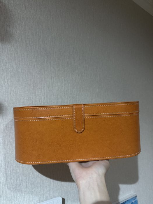 Дайсон в коробке