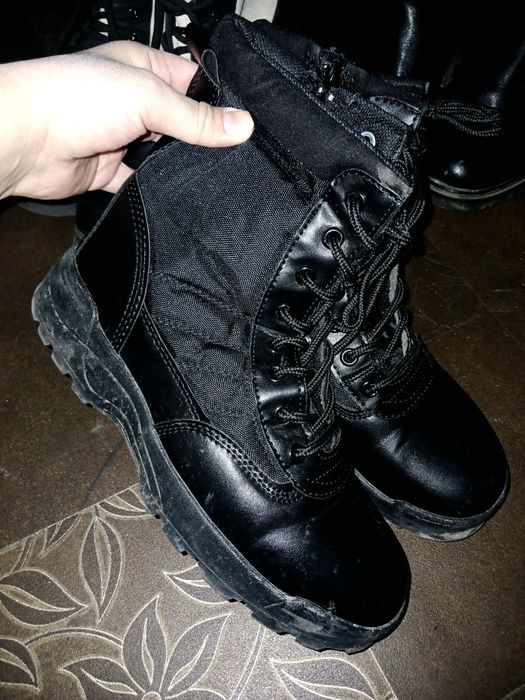 Продам ботинки срочнооо