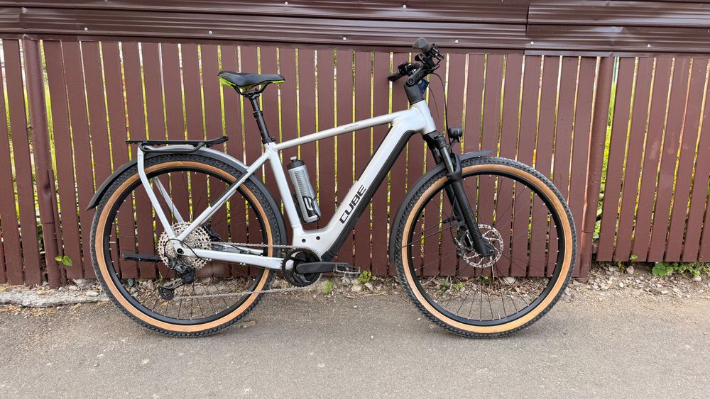 Cube Kathmandu ca NOU smart 2024 BOSCH CX SMART full XT frane 4 pistoane E-Bike Bicicleta Electrica oras trekking