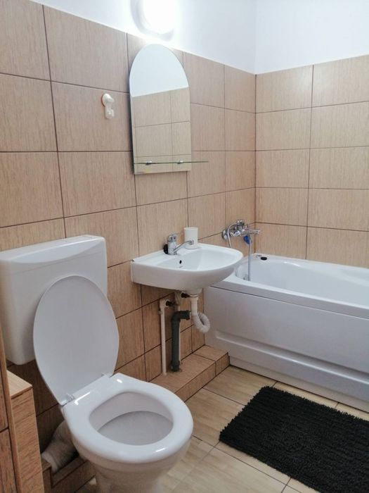 Închiriez apartament 2 camere Ozana