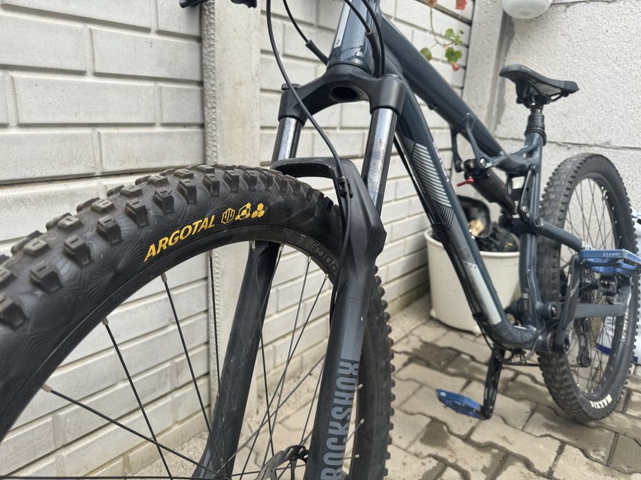 Bicicleta full suspension RockRider Am 50s