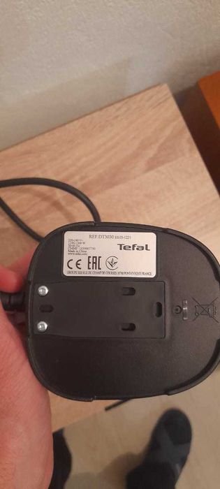 отпариватель для одежды  TEFAL