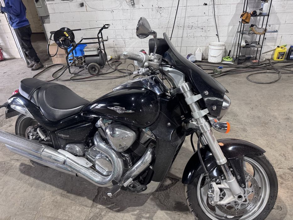 Suzuki boulevard m109r