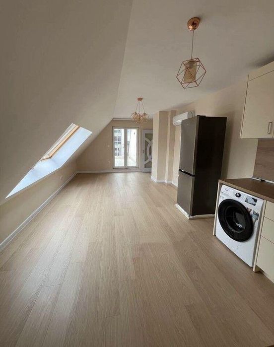 Дава се под наем Двустаен апартамент в София, Надежда 1 - 62 кв.м за 597.21 € - Снимка #1