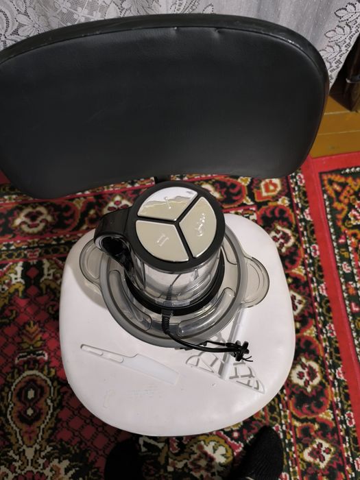 Блендер фирменный новый BOSCH 3.8 литра