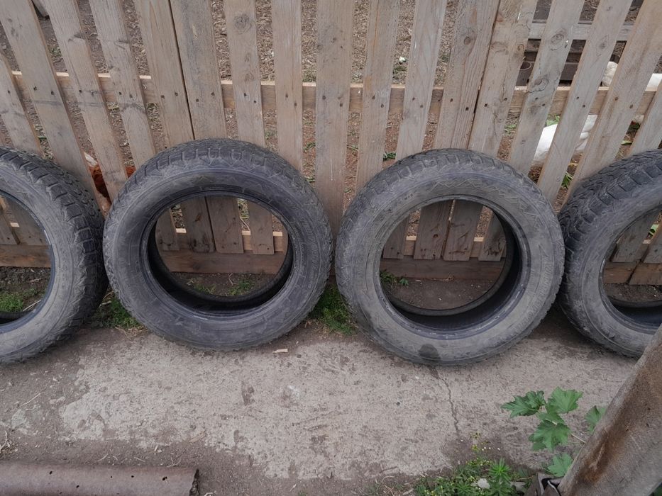 Продам резину R16