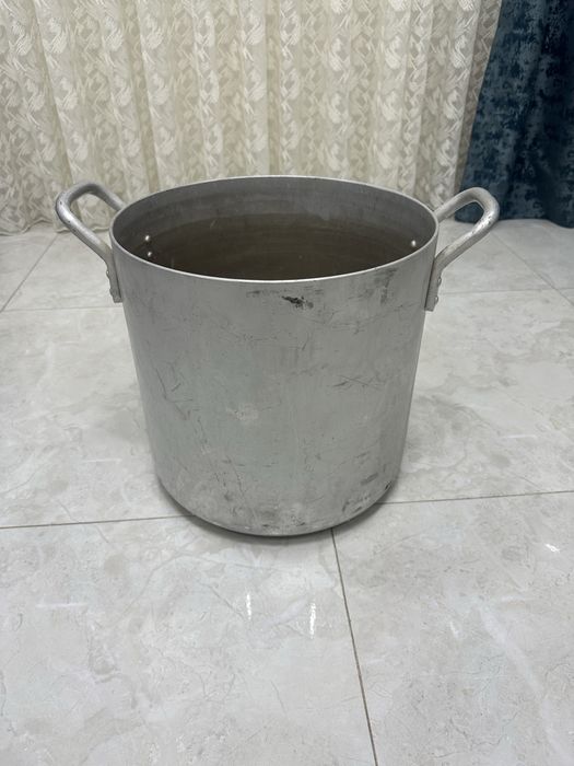 Кастрюля алюминевая