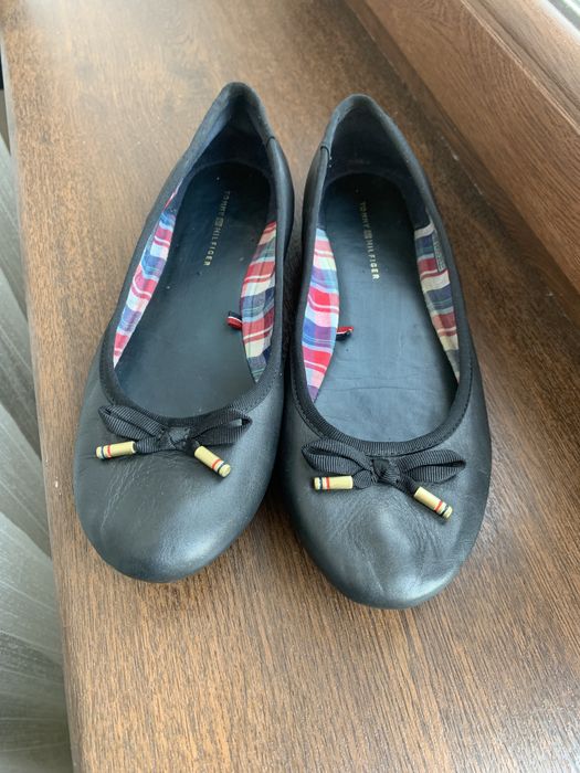 Balerini /Opincute  Tommy Hilfiger size 39 de dama 100% piele naturala