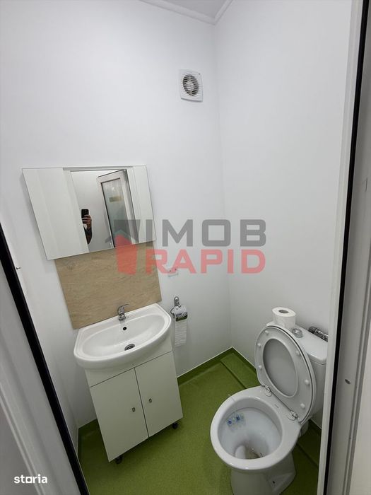 Spatiu comercial, 64mp, Zona C. Roman Vivu