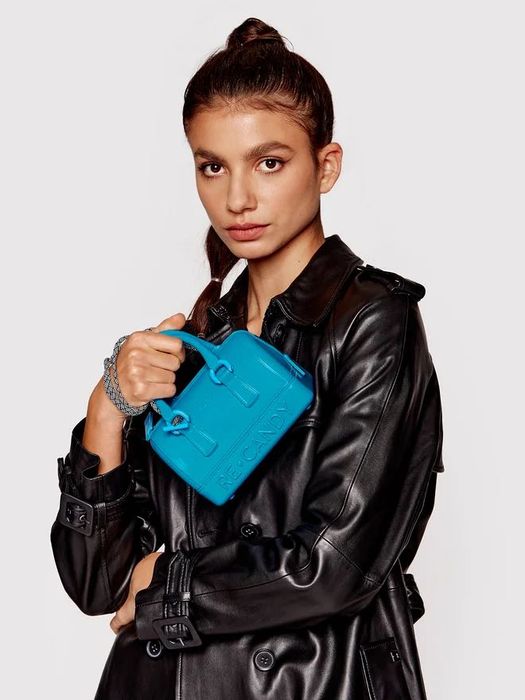 Дамска чанта FURLA Candy налични цветове : Син, Червен, Зелен