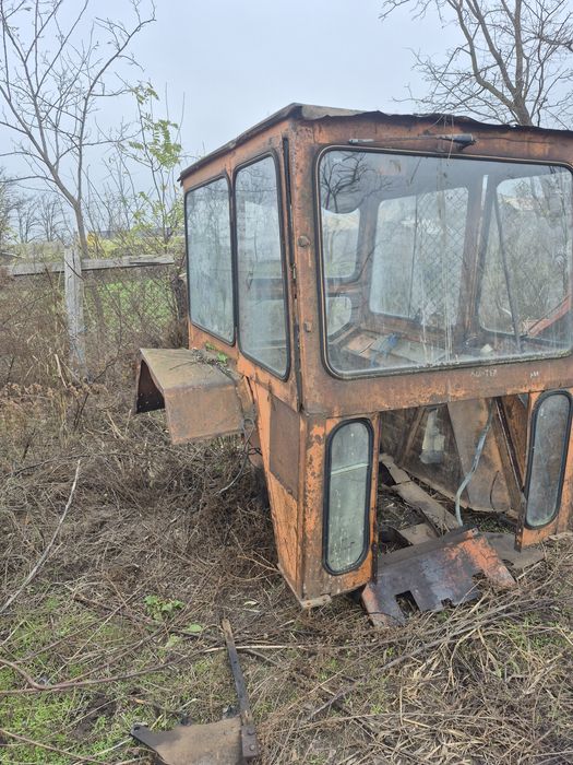 Vând cabină tractor u 650