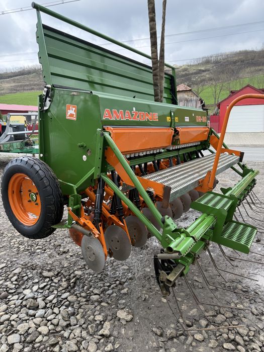 Semanatoare Paioase  Amazone D9-30 Special