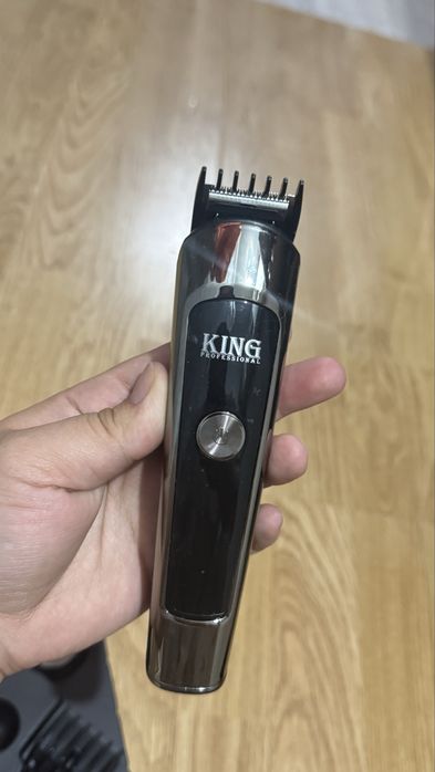 King Professional триммер KP-2105 черный
