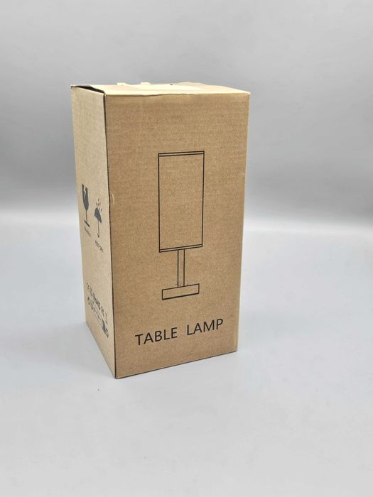 Настолна лампа Seealle с черен текстилен абажур – стил и минимализъм