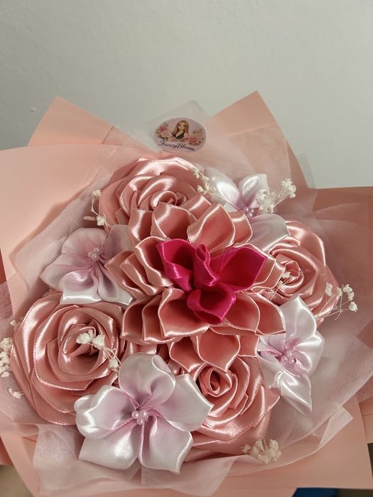 Buchete din satin handmade