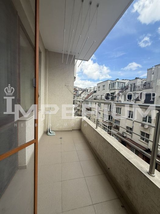 ТОП! Двустаен апартамент с ПАРКОМЯСТО под наем в района на кв. Левски