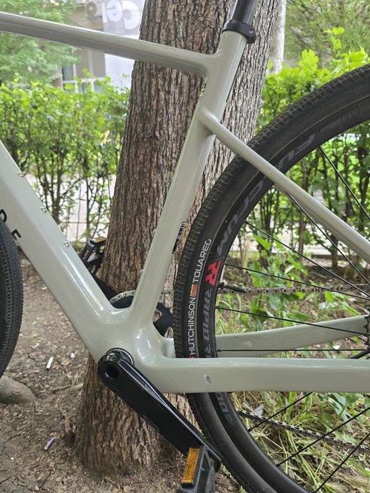 Карбонов гравел велосипед Riverside GCR Sram Rival AXS