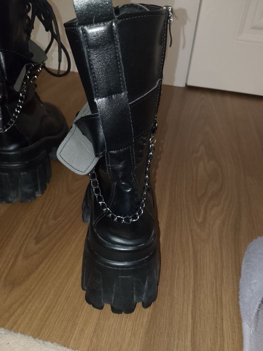 Продам ботинки за 6.500 тг