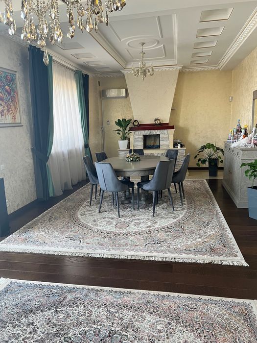 Дом в престижном районе Алматы