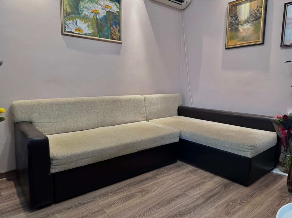 Ъглов диван за хол