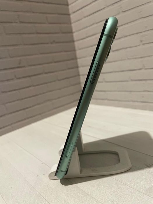 Iphone 11  82%обмен