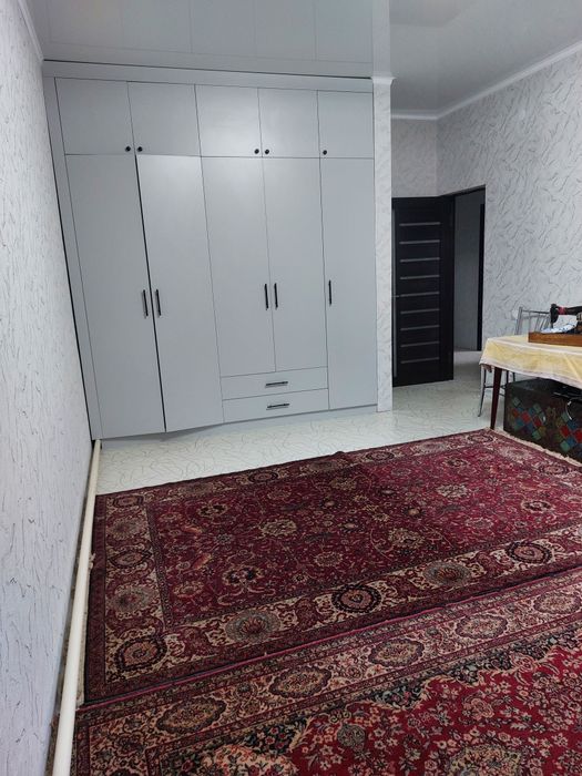 Жер үй сатылады.