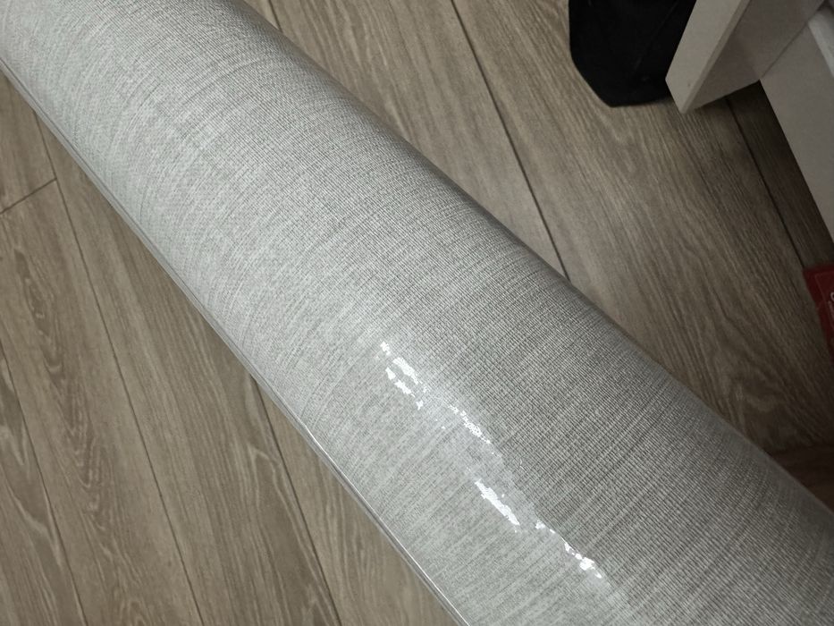 Продам новые обои 10 рулонов