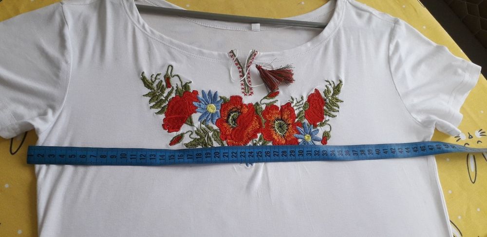 Tricou cu mănica scurt