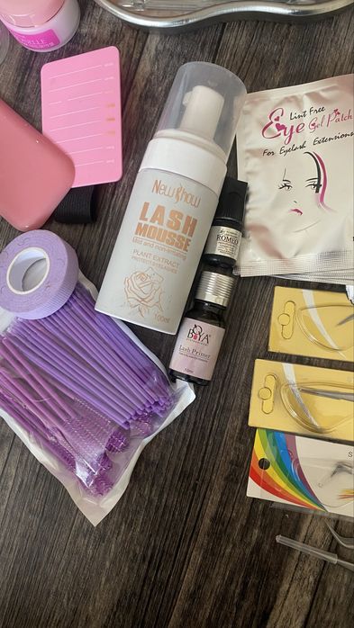 Для наращевания ресниц