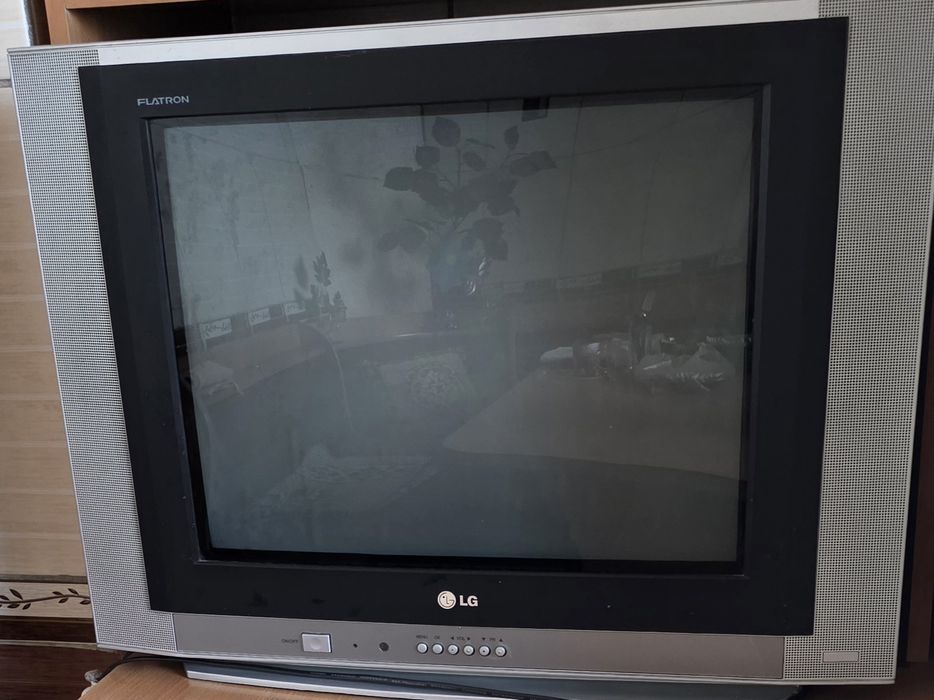 Продам телевизор бу