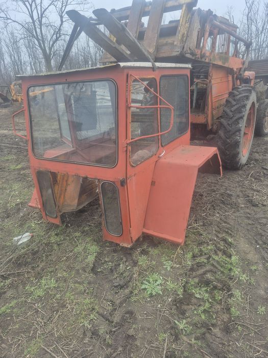 Vând cabină tractor u 650