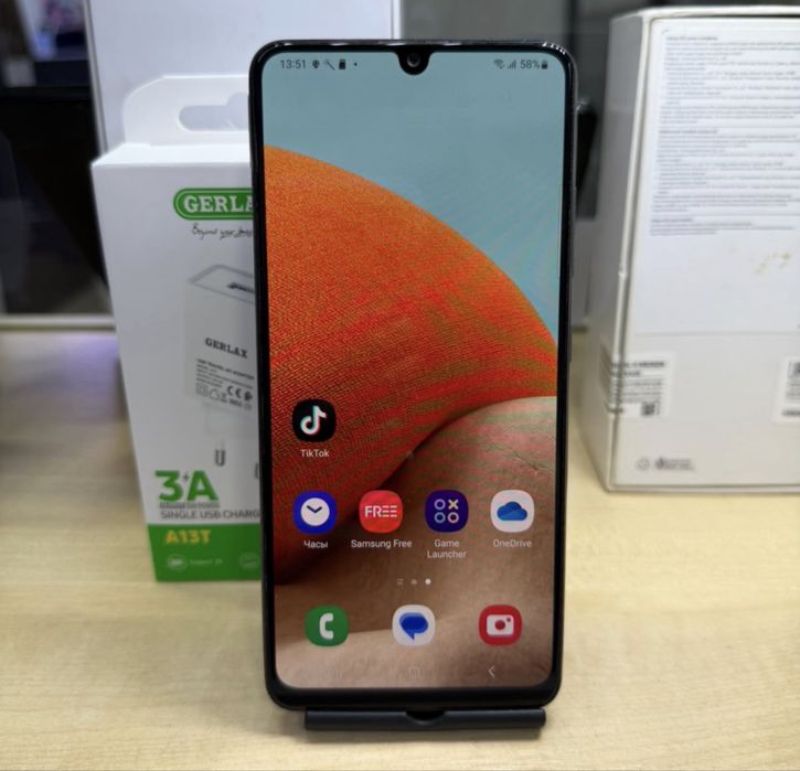 Samsung Galaxy A32-64gb.