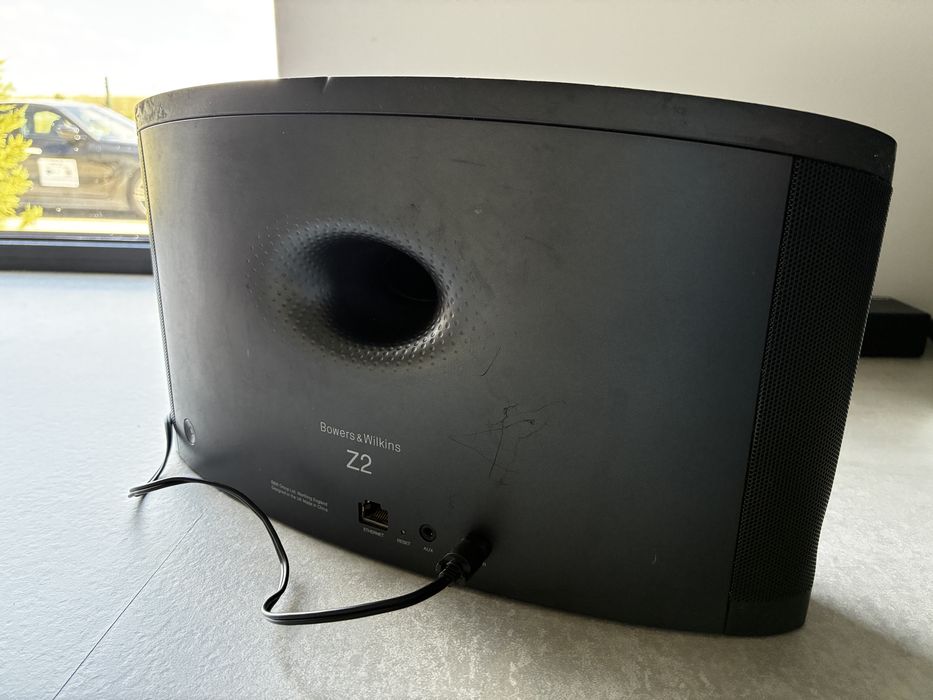 Pachet Hi-Fi Audio: Boxă Bowers & Wilkins Z2 + Apple iPod Touch Gen 6 (32GB)
