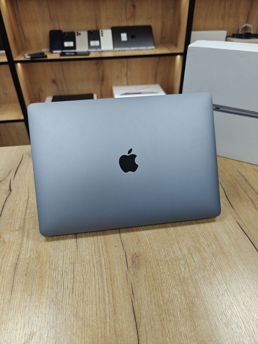 MacBook Air 13 | M1 | 256Gb | 8Gb | Акб 99%