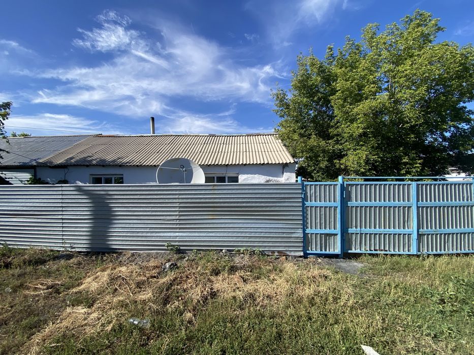 Продается дом на земле в поселе Дачный