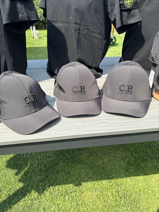 Cp company шапка с козирка