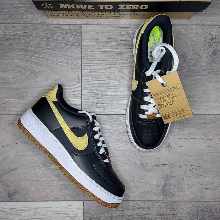 Nike Air Force 1 LV8