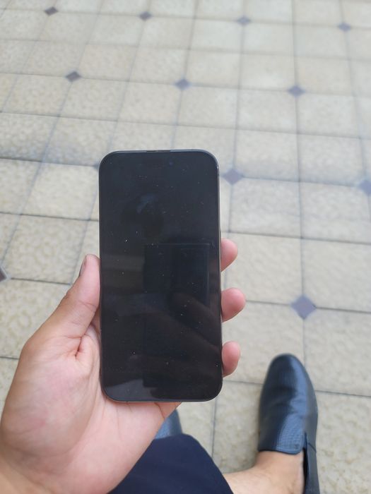 Iphone 15 Pro sotiladi
