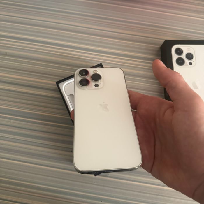 iPhone 13 про с гарантией