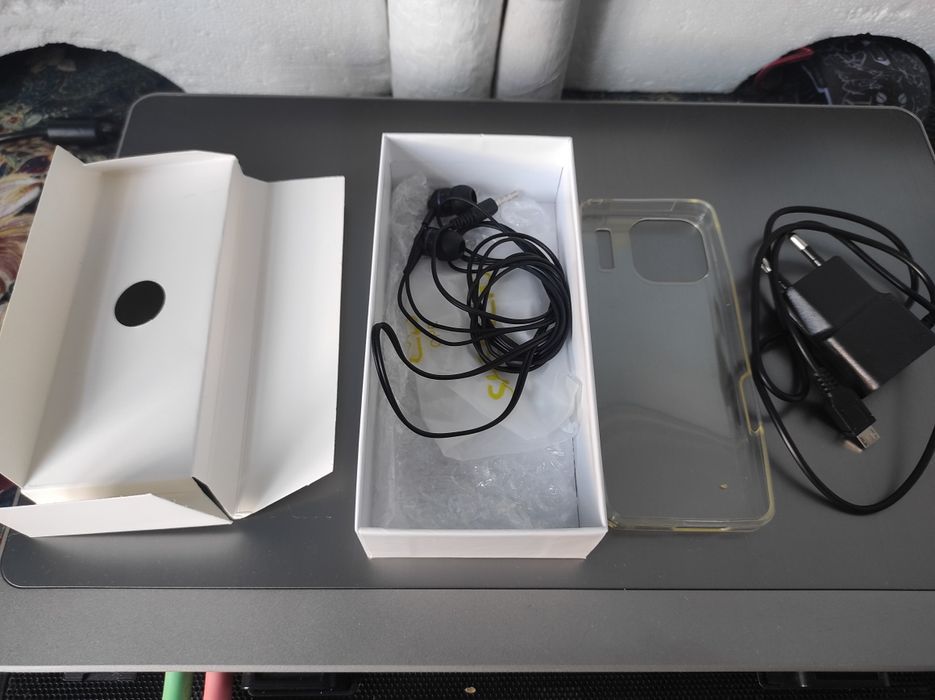 Кнопочный телефон