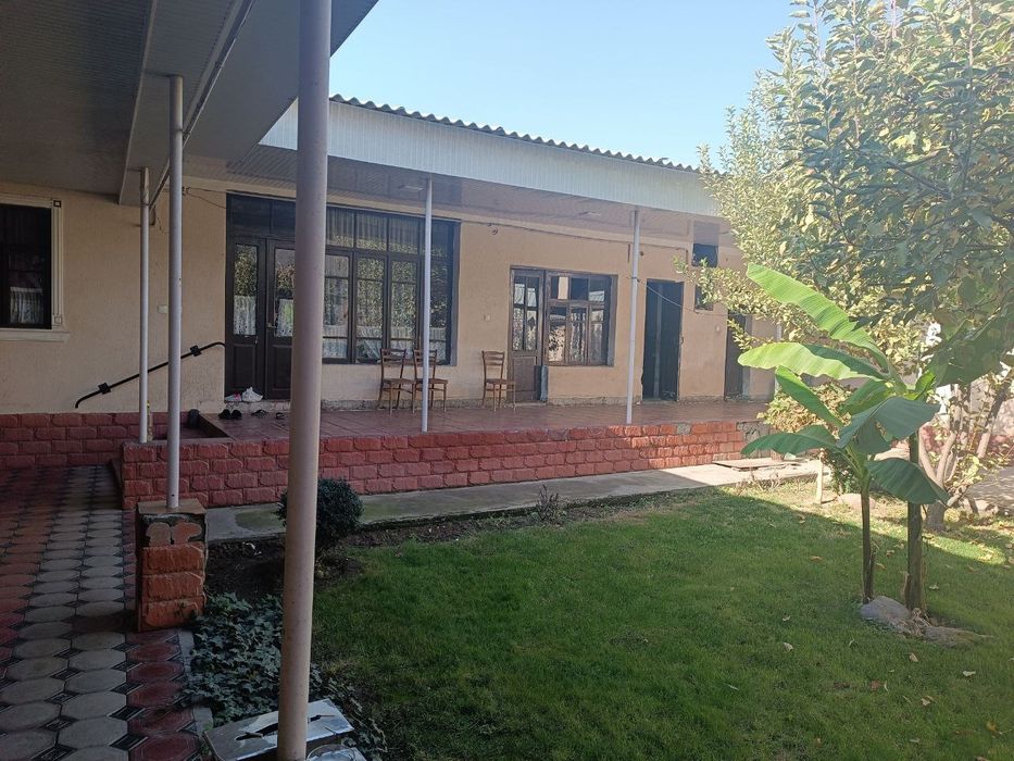 Ховли сотилади 4,5 сотих Янгиобод Охангорон шоссе