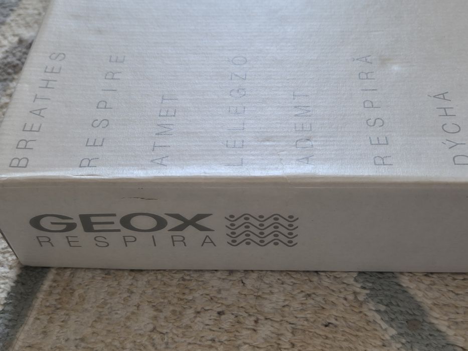Geox кроссовки 37 размер