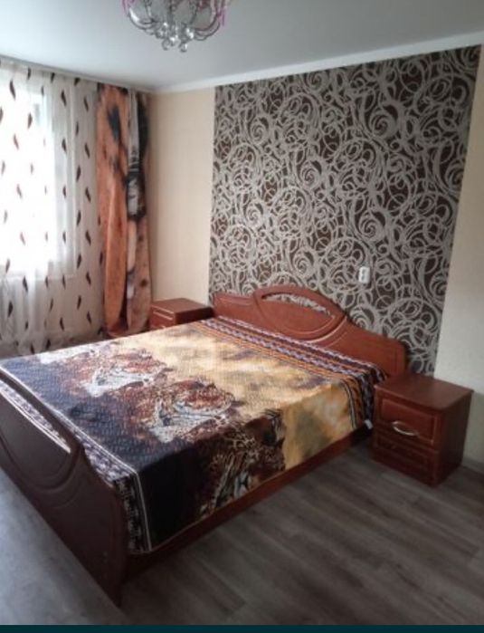 Посуточно,Юбиляр